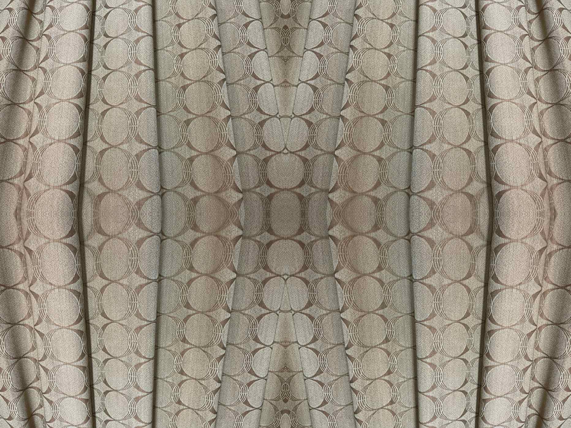 Atsushigraphの記事 Recovery Stories 4 の画像です。個展会場であるござ九の蔵にあるカーテンを写真に収め、コラージュした写真です。