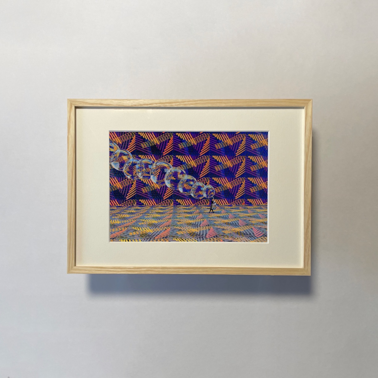 Atsushigraphのジークレー版画 Lonely Marchの画像です。無垢材のフレームに額装されています。