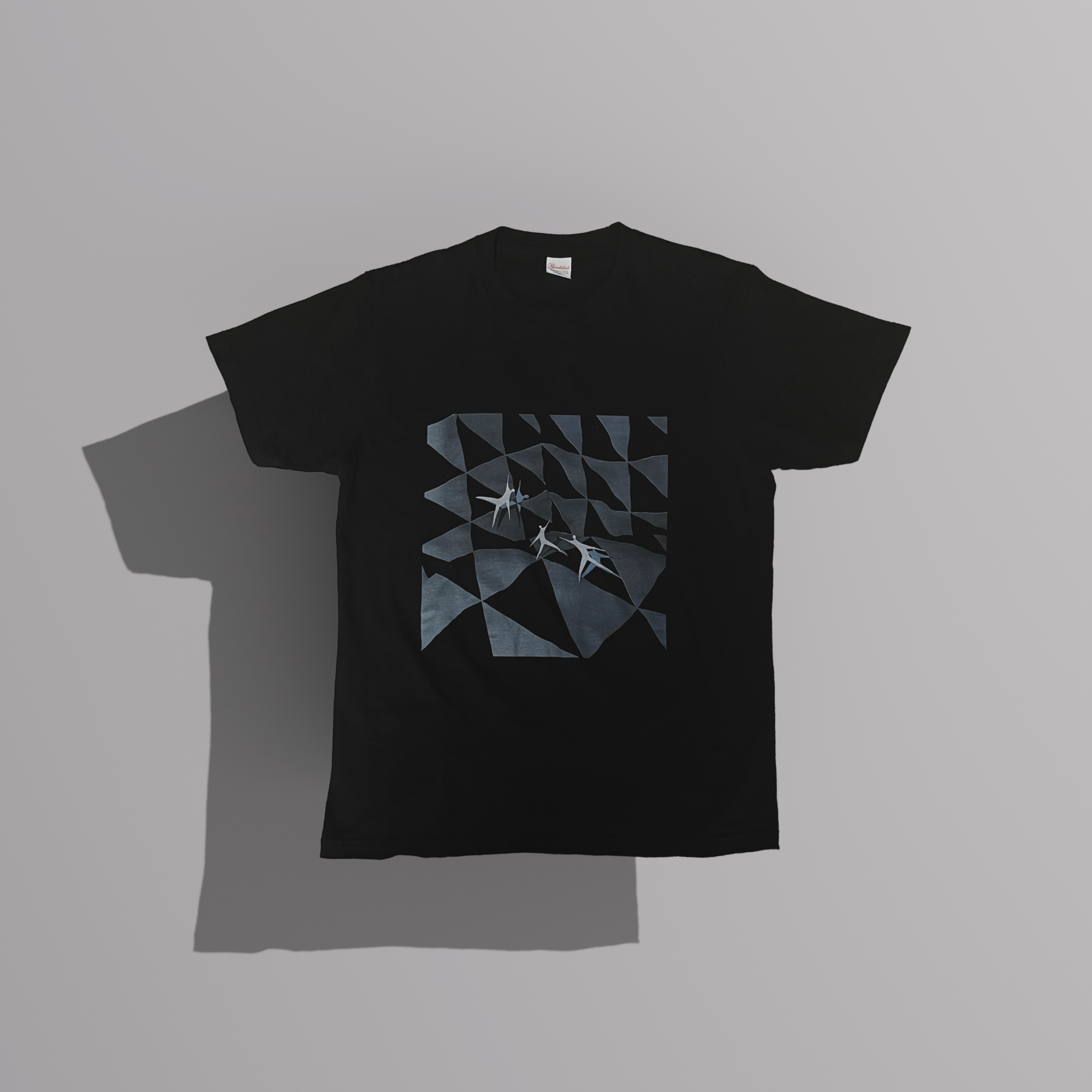 Atsushigraphのアートワーク Run Freely のアートワークTシャツの画像です。2025年作。